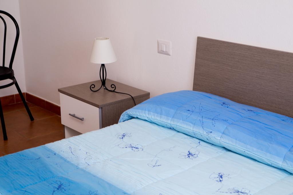 Rosanna House In Bombarde Beach ألغيرو المظهر الخارجي الصورة